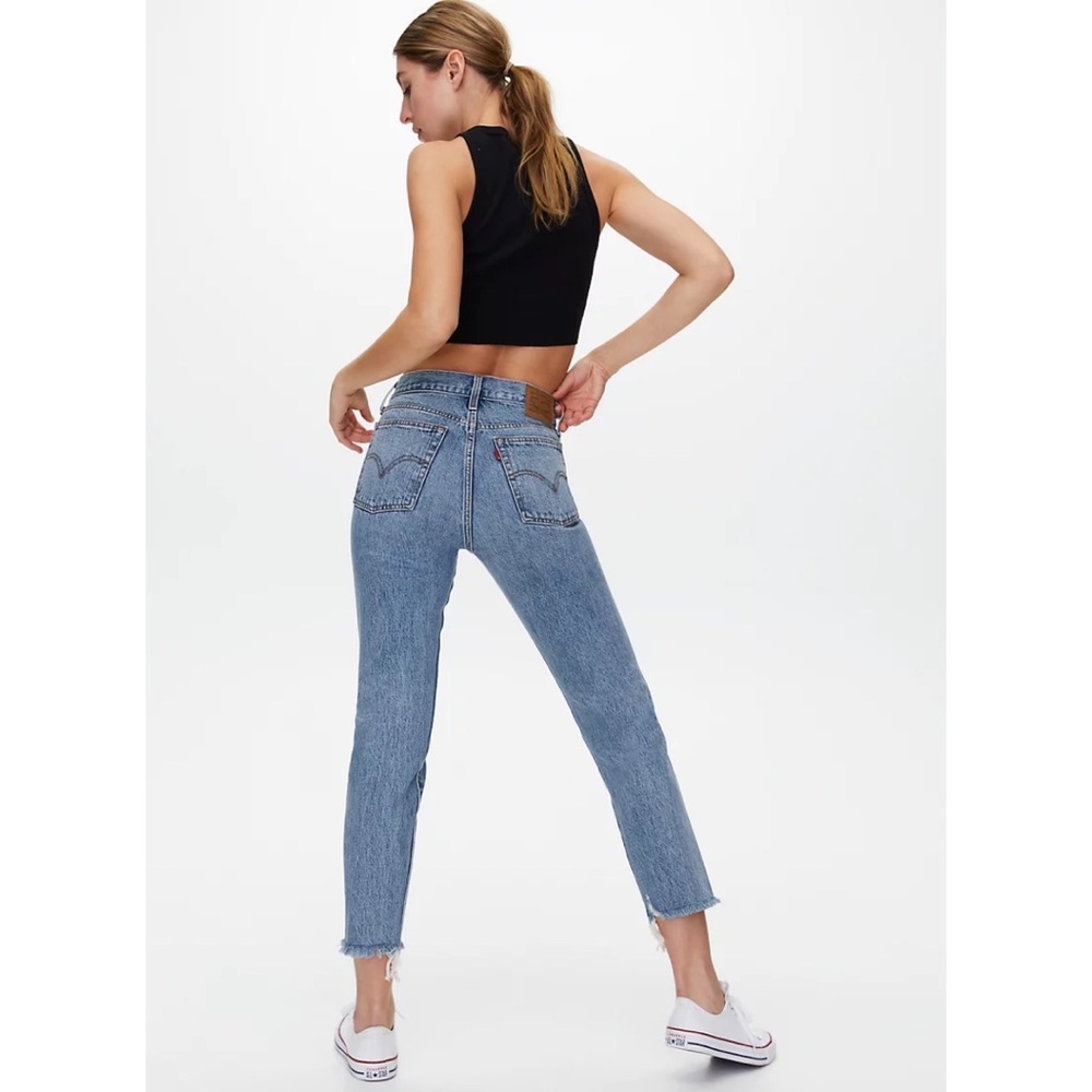 LEVI’s wedgie fit icon JEANS